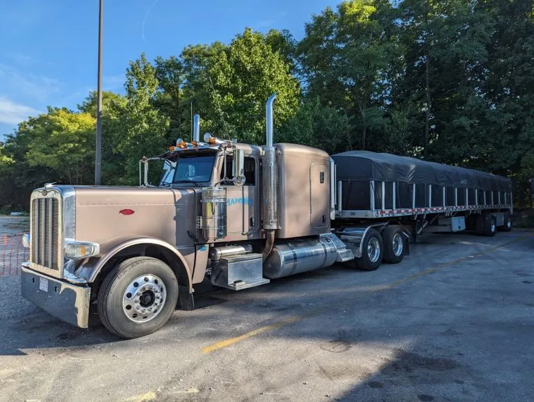 Hansen flatbed brown tarps