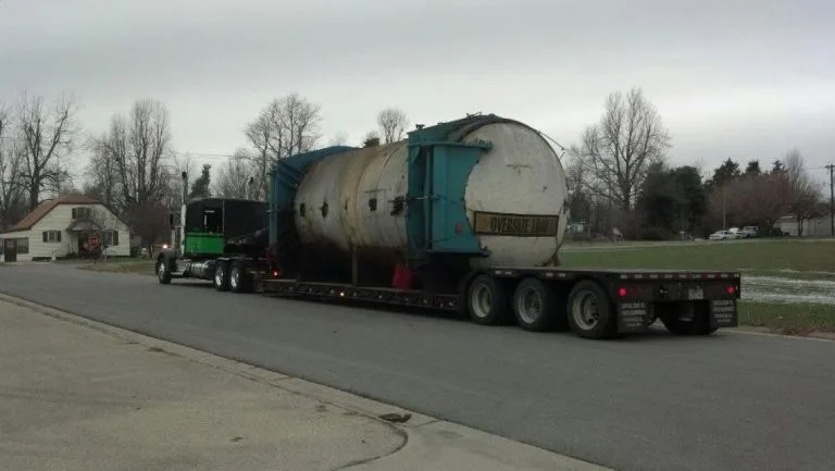 Green Hansen tank truck
