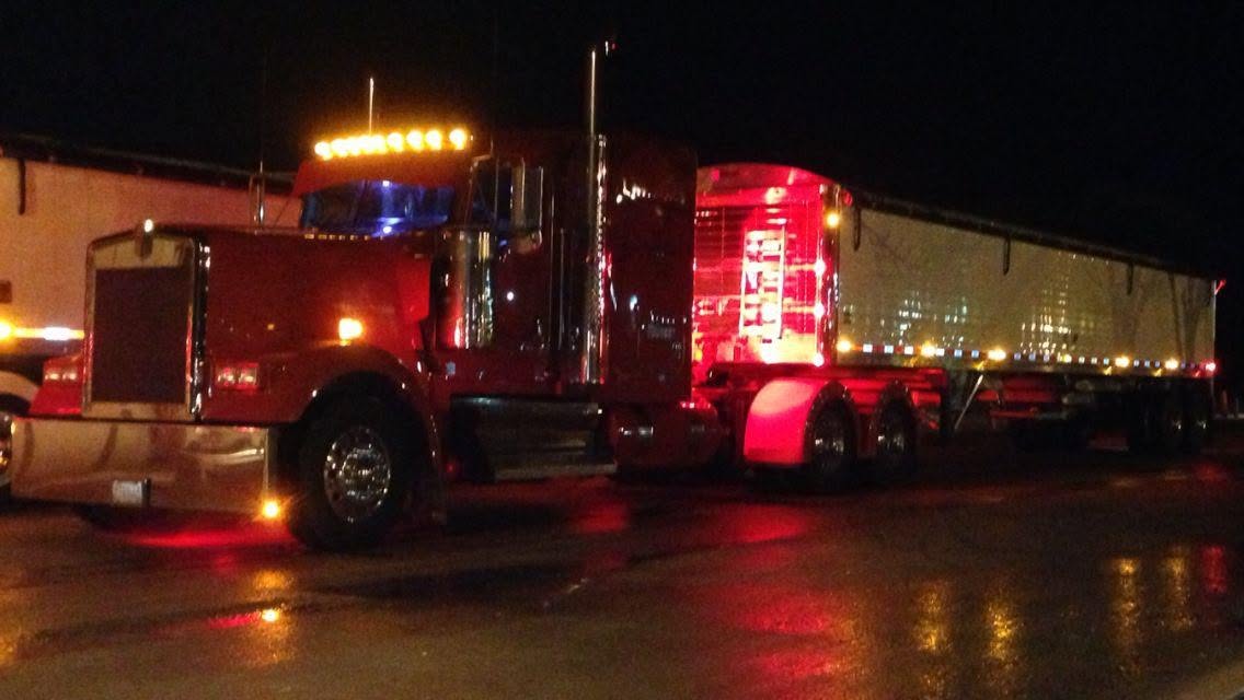 Red Hansen sleeper at night