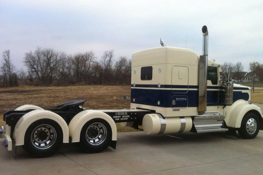 White and blue Hansen sleeper